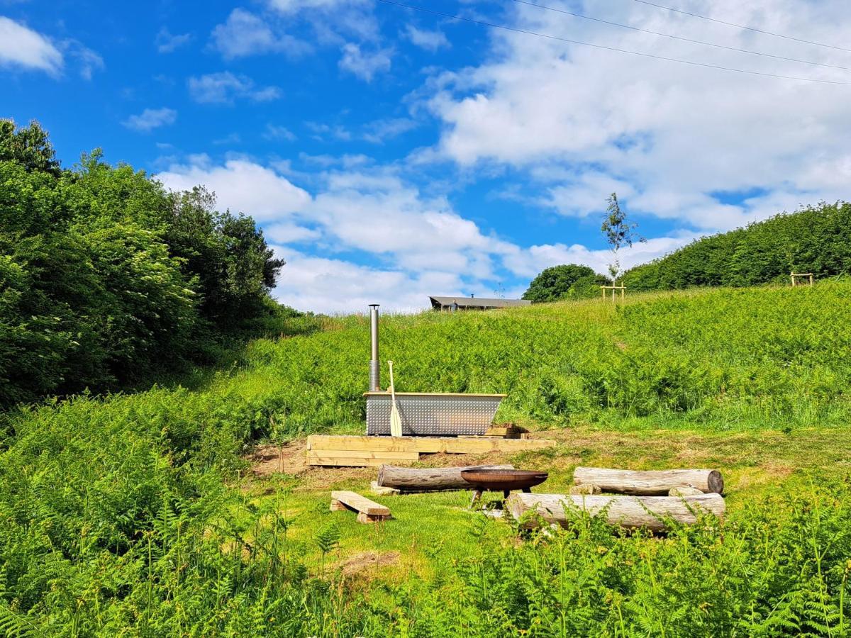 Brackenhill Glamping - Safari Tent With Hot Tub - Sleeps 6 أيفي بريدج المظهر الخارجي الصورة