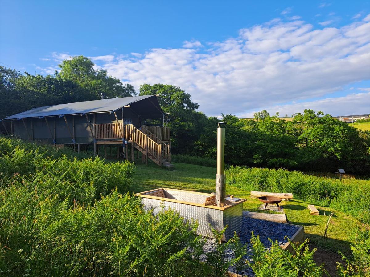 Brackenhill Glamping - Safari Tent With Hot Tub - Sleeps 6 أيفي بريدج المظهر الخارجي الصورة